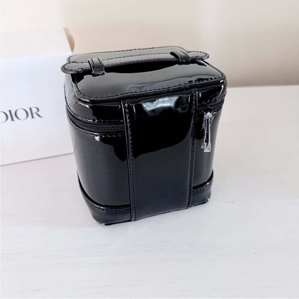 Dior Beauty Black Patent Vanity Case Bag - Picture 5 of 8